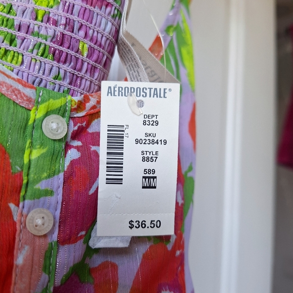 Aeropestale SM lightweight slightly sparkly floral top with woven back straps. - Picture 6 of 7